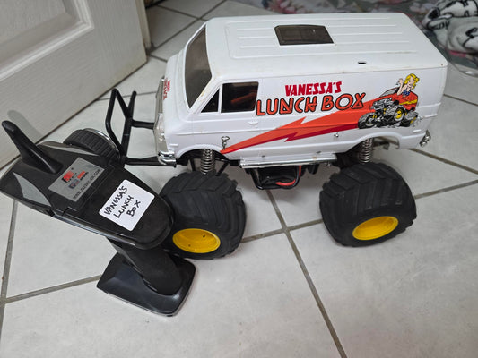 [USED] Combi 4x4 Vanessa's Lunchbox Tamiya - with flysky controller